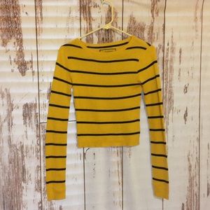 Cropped Sweater Size Small